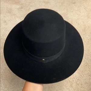 Janessa Leone Gabrielle Hat